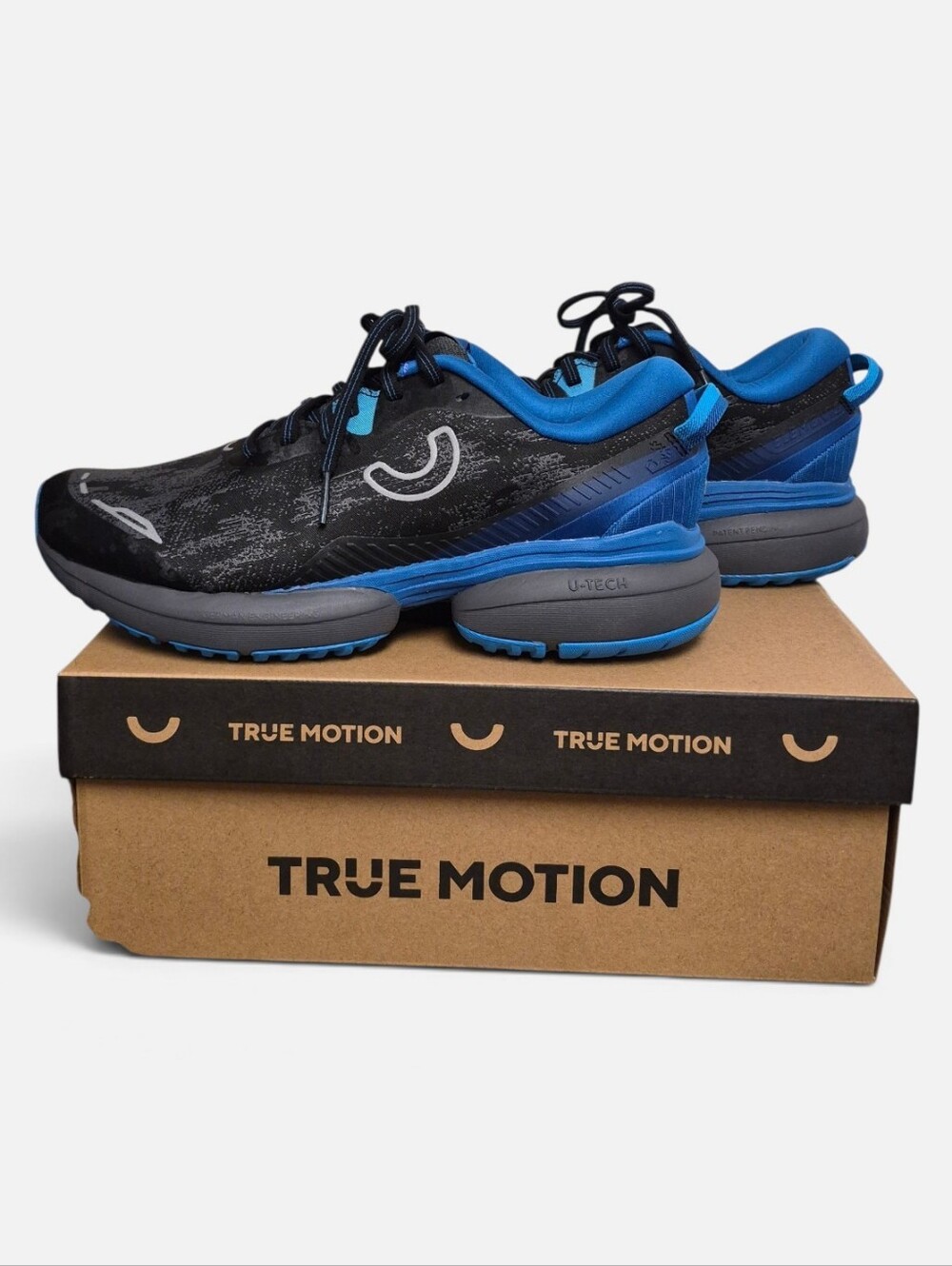 TRUE MOTION U-TECH NEVOS ELEMENTS Men Size 7.5/Womens 9 NIB
